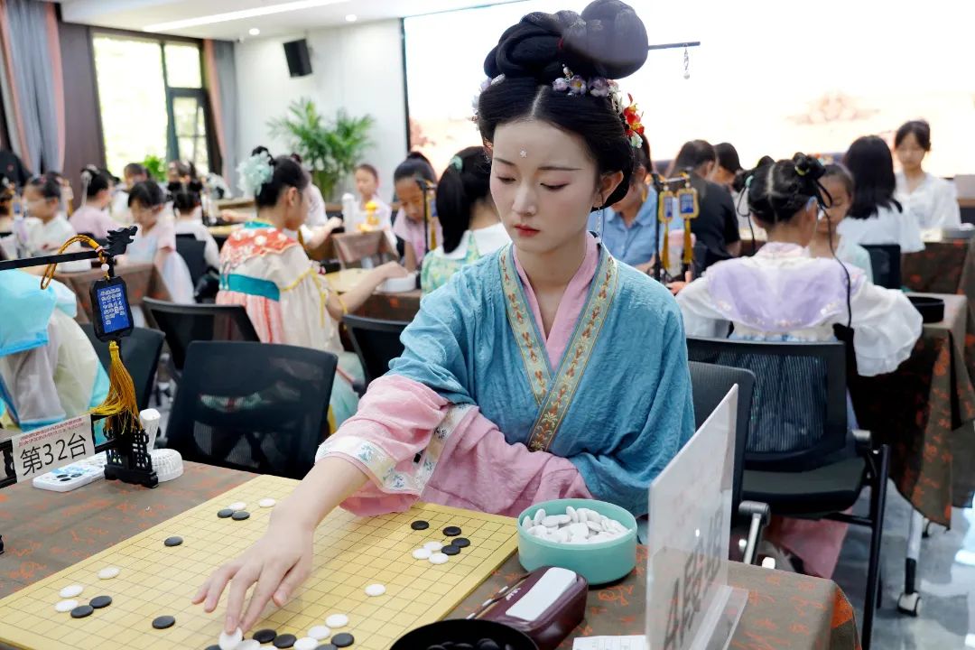 大唐“棋”遇展巾帼风采 全省女子围棋赛西安收枰